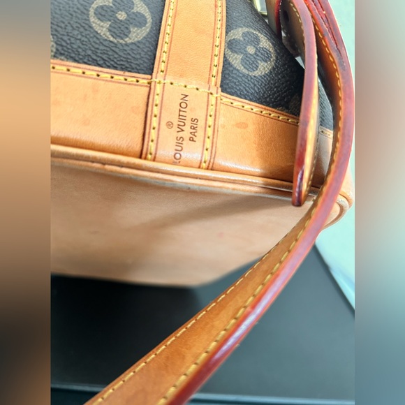 SOLD‼️‼️‼️Oldie but goodie LV - Picture 5 of 8